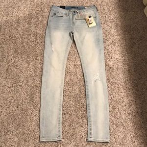 Comfy light blue skinny jeans!